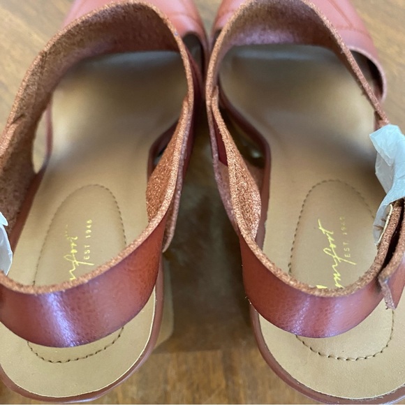 New Chunky Heel Sandel 9.5 Stacked Block Cognac Brown Strap Comfort Retro - Picture 5 of 11